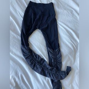 Lululemon yoga pants high wasted